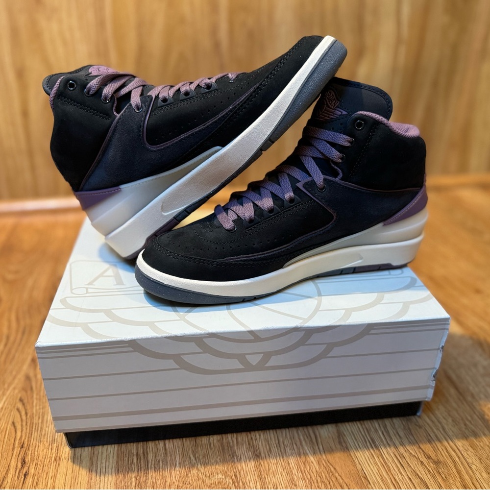 New Nike Air Jordan 2 Retro "mauve" w/ black grey suede, Women's size 7.5